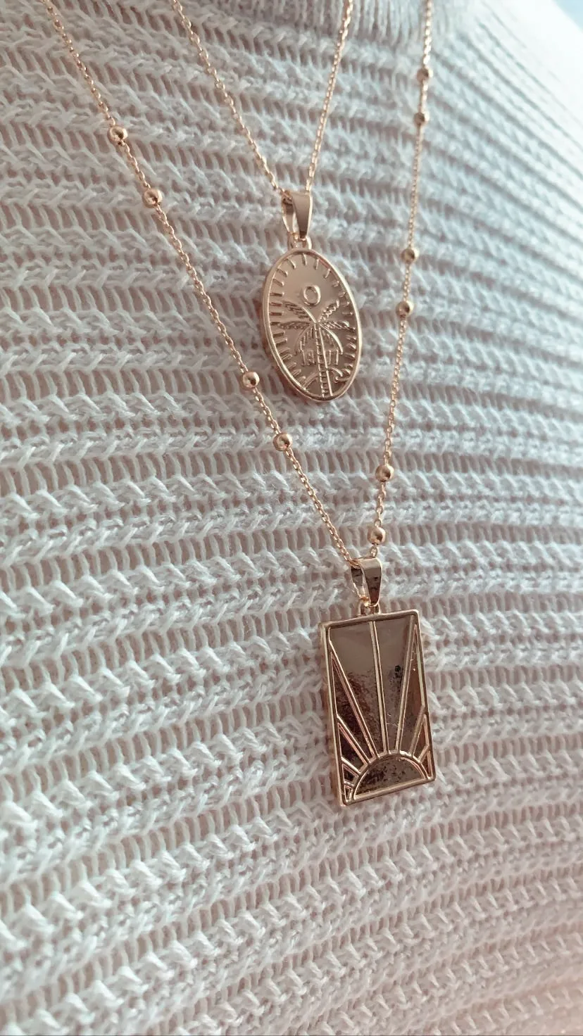 🦋 1977 Sol Necklace