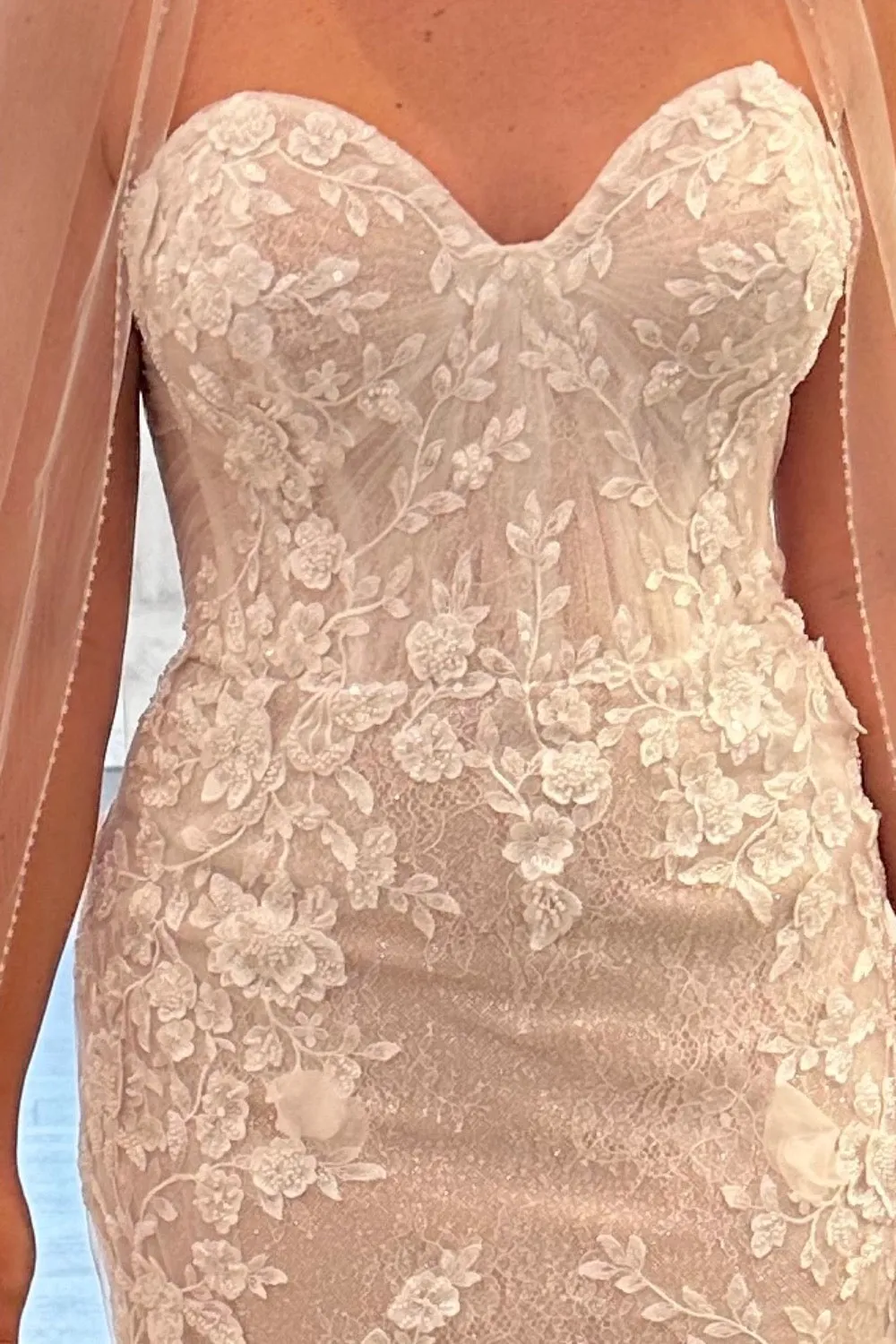 1612 Romantic Fit & Flare