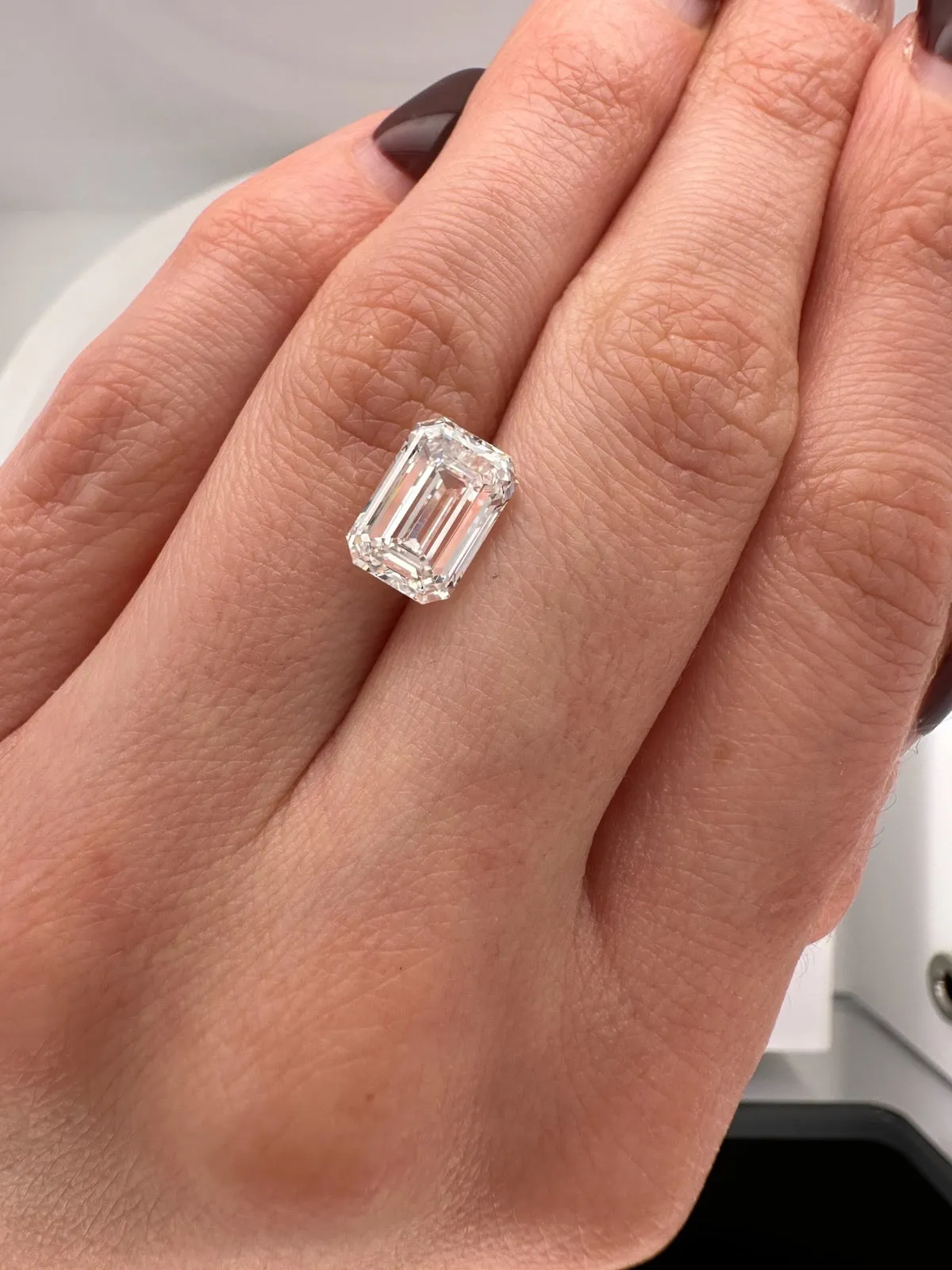 3.01 CARAT EMERALD LAB DIAMOND