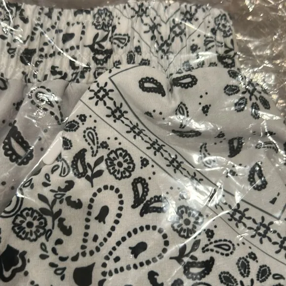 ALO Yoga Bandana Stride Shorts