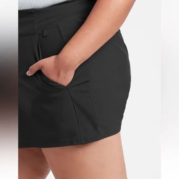 Athleta Brooklyn Shorts women size 18