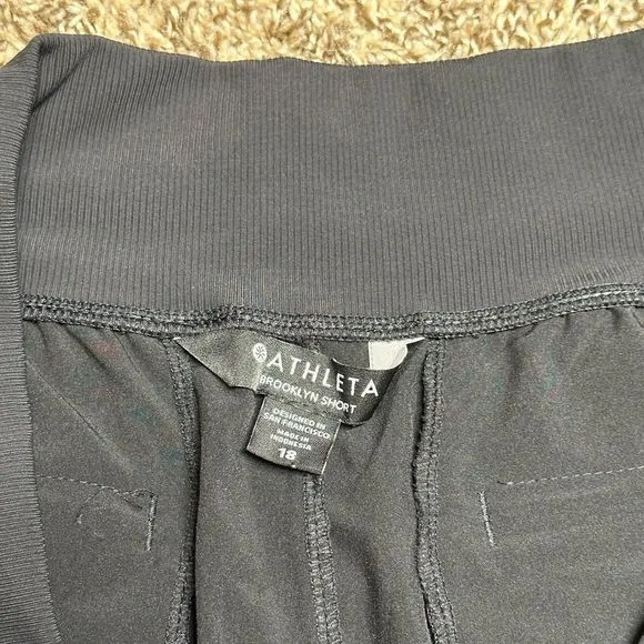 Athleta Brooklyn Shorts women size 18