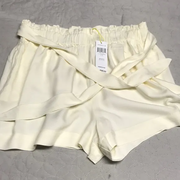 BCBG SHORTS