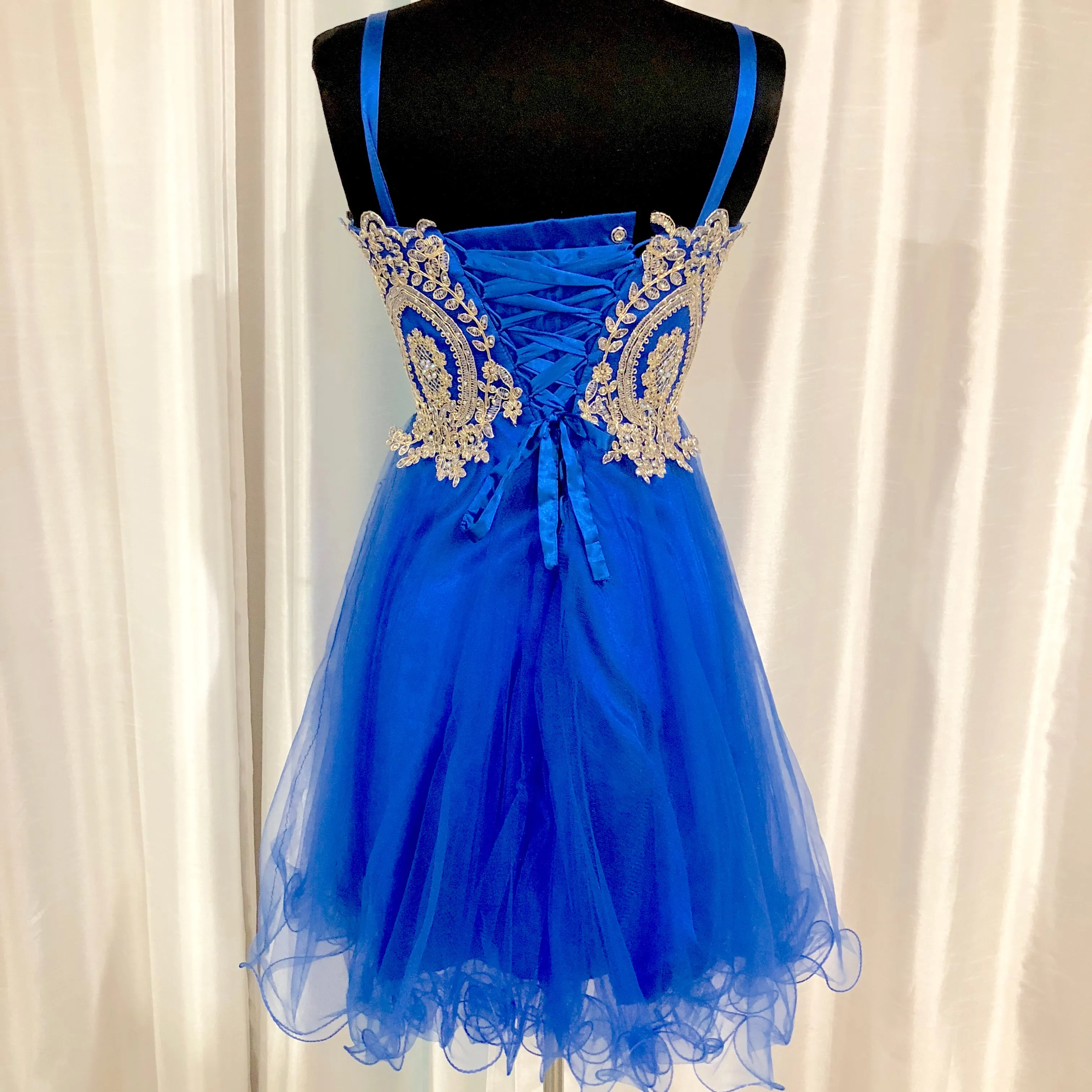 BOUTIQUE Short Royal Blue & Gold Gown Size 2