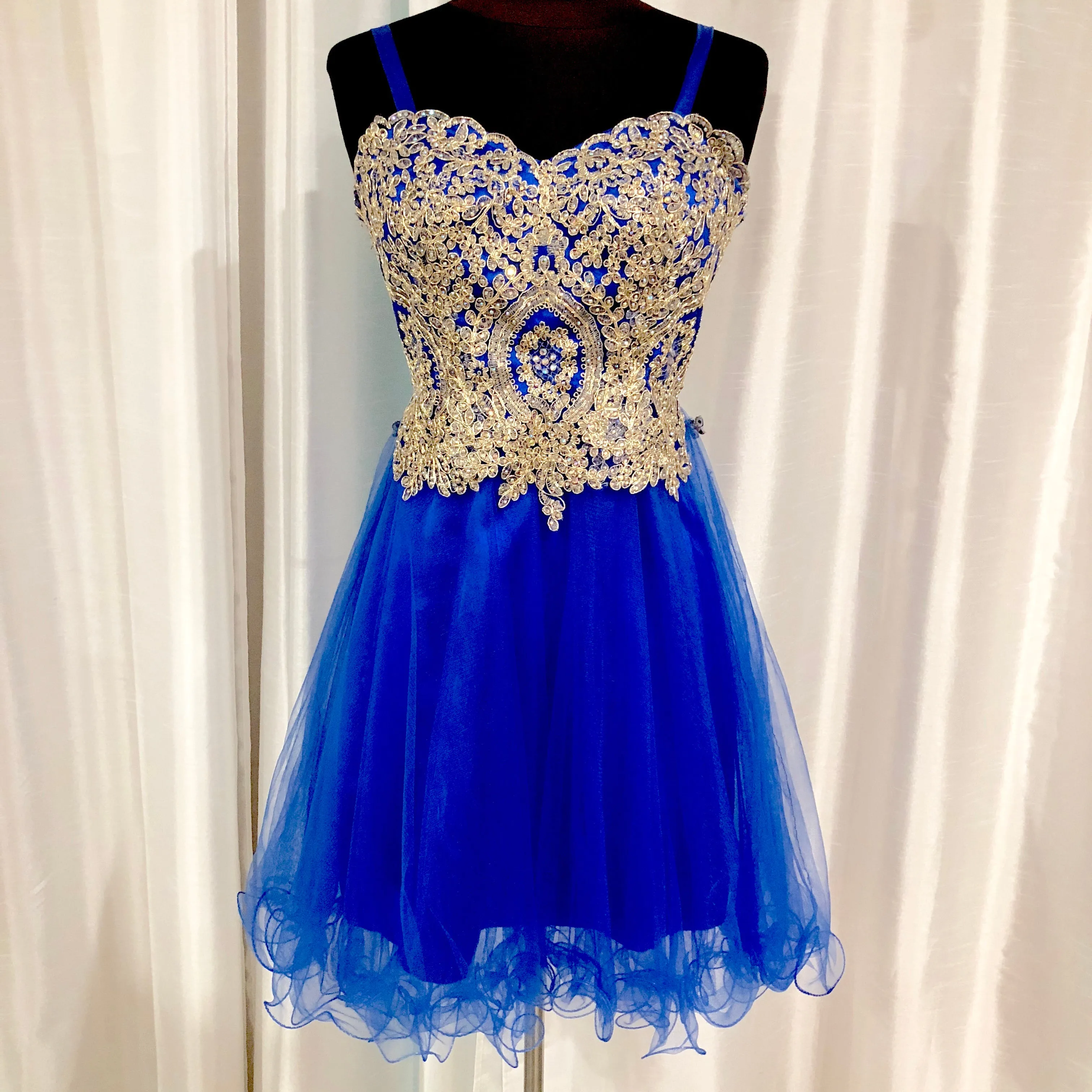 BOUTIQUE Short Royal Blue & Gold Gown Size 2