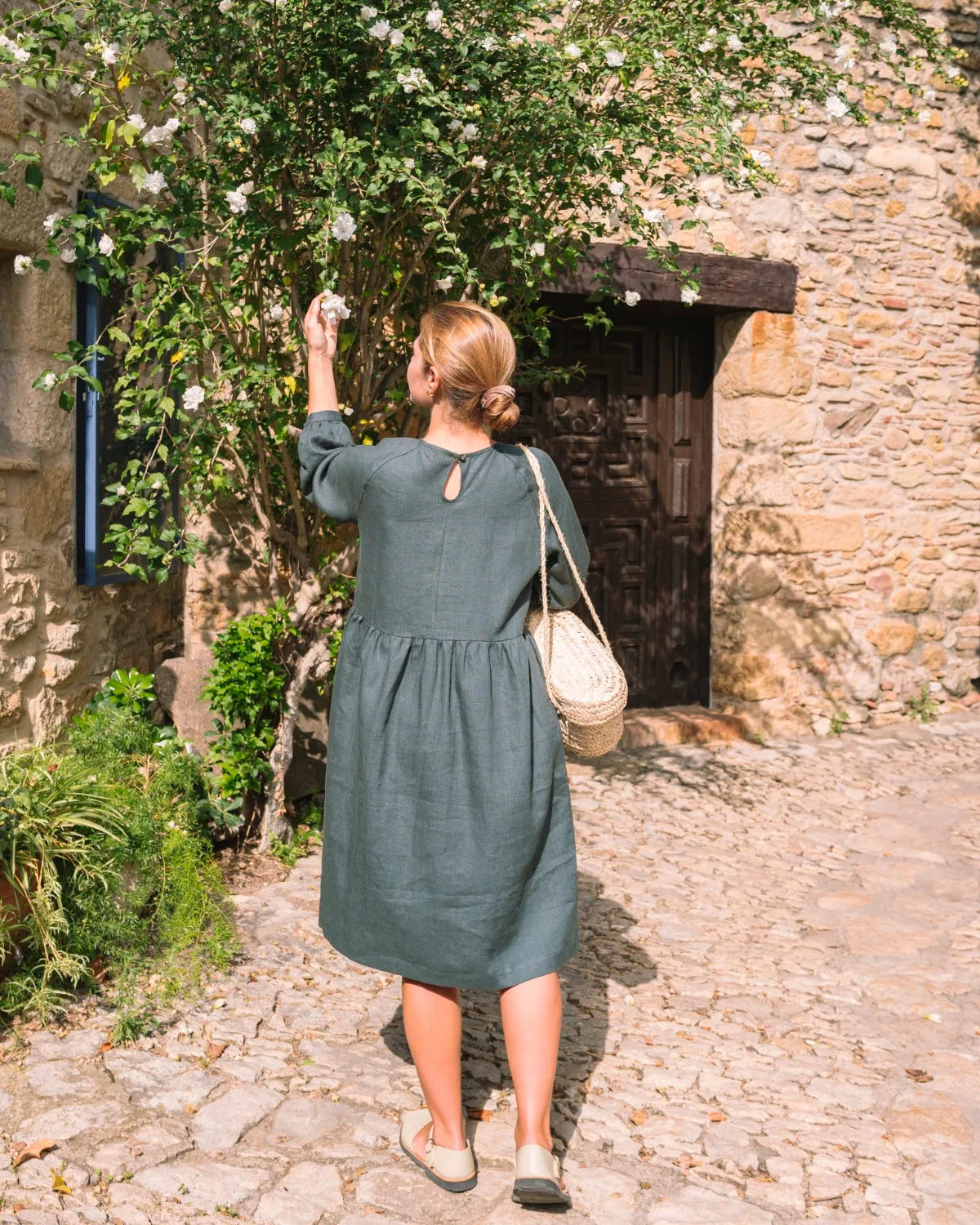 Capri - Linen Dress in Forest Green