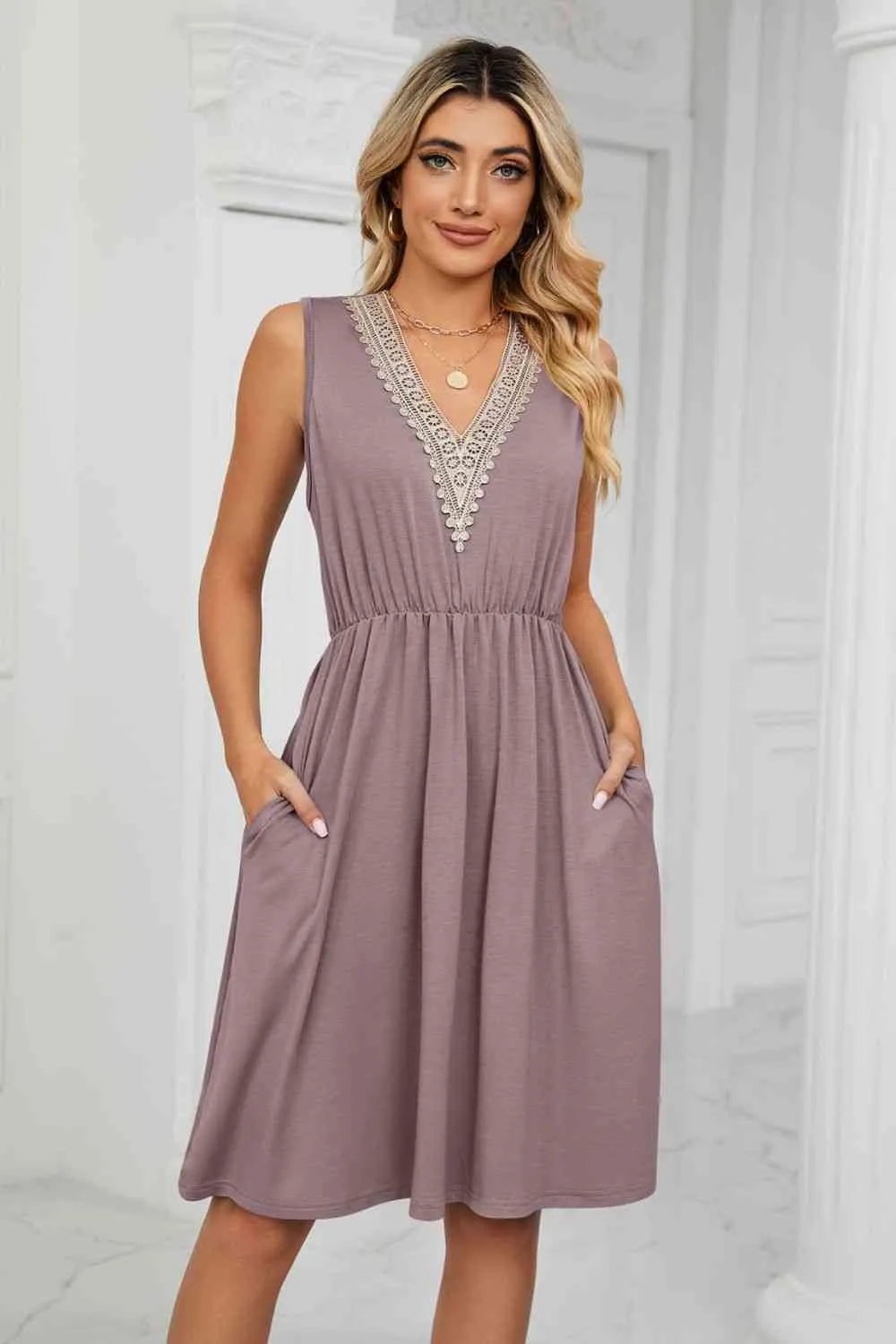 Contrast Color V-Neck Sleeveless Dress (7 Colors)