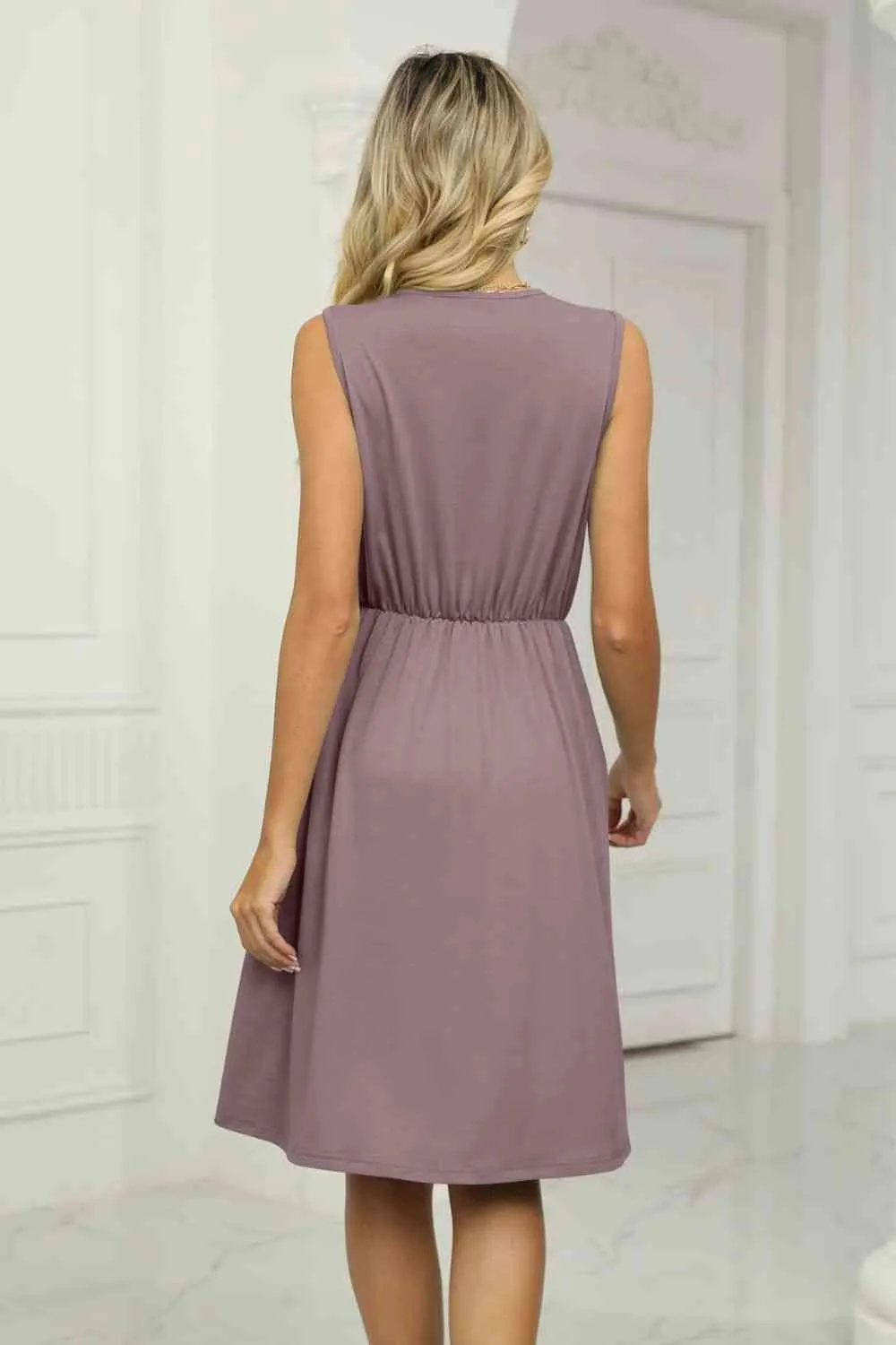 Contrast Color V-Neck Sleeveless Dress (7 Colors)