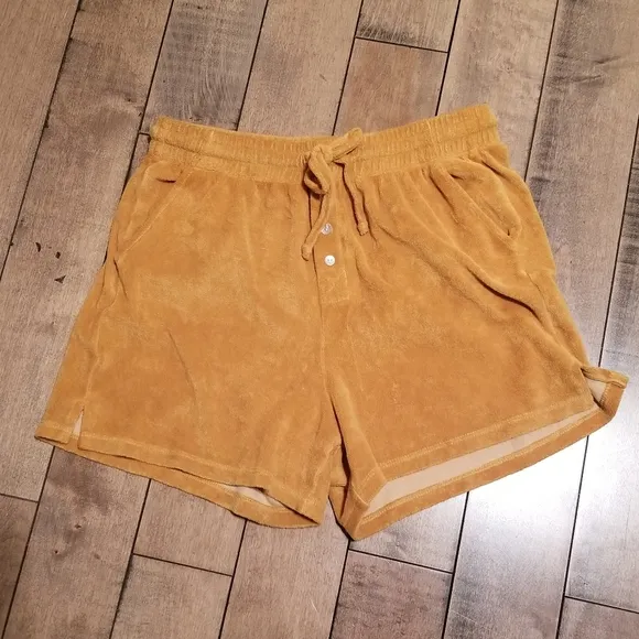 Donni 2 pieces! set Terry Cloth Shorts   Henley Sweatshirt