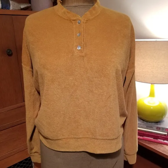 Donni 2 pieces! set Terry Cloth Shorts   Henley Sweatshirt