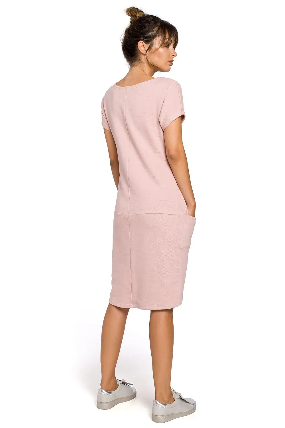 Elegant Pocket Dress with Loose Fit