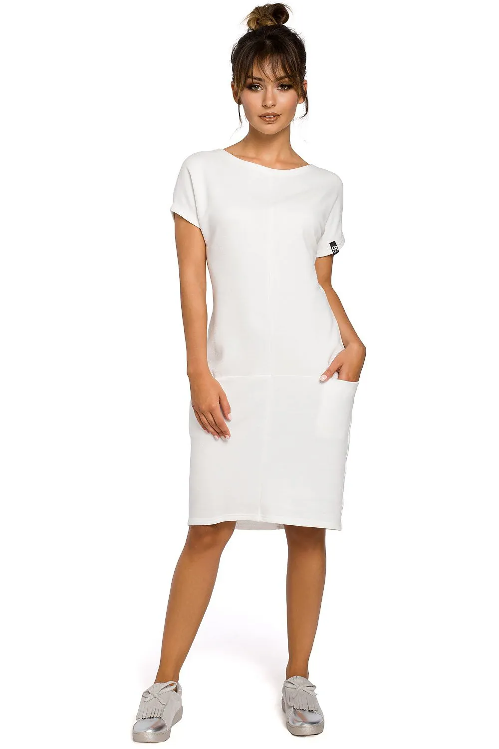 Elegant Pocket Dress with Loose Fit