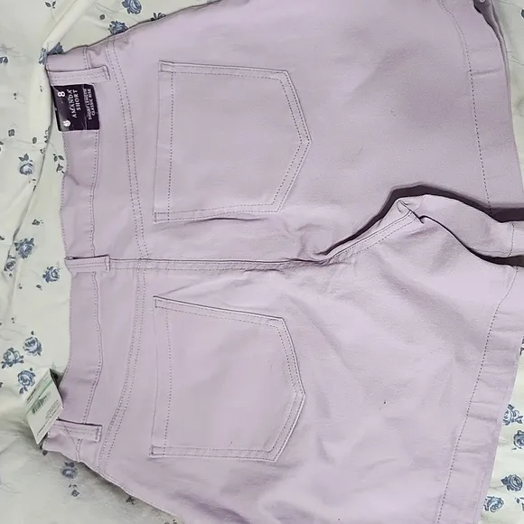 Gloria Vanderbilt Amanda Shorts Size 8 NWT