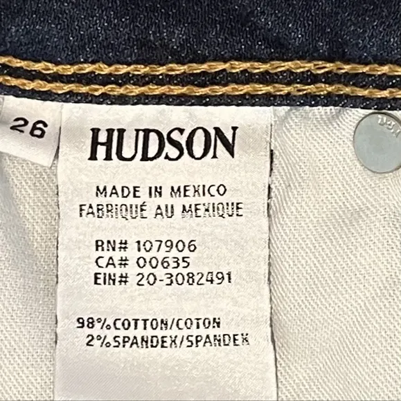 Hudson Croxley Mid Thigh Blue Denim Rolled Cuff Short  Size 26. NWT