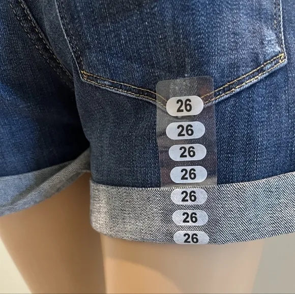 Hudson Croxley Mid Thigh Blue Denim Rolled Cuff Short  Size 26. NWT