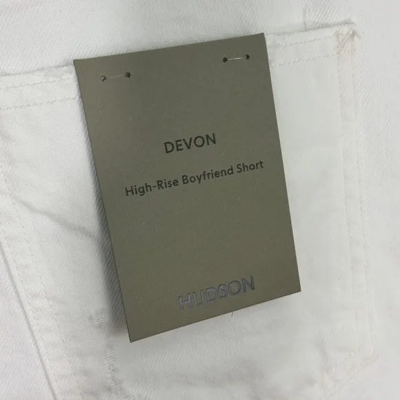 Hudson Women’s Size 28 White Willow Devon High Rise Denim Boyfriend Shorts NWT