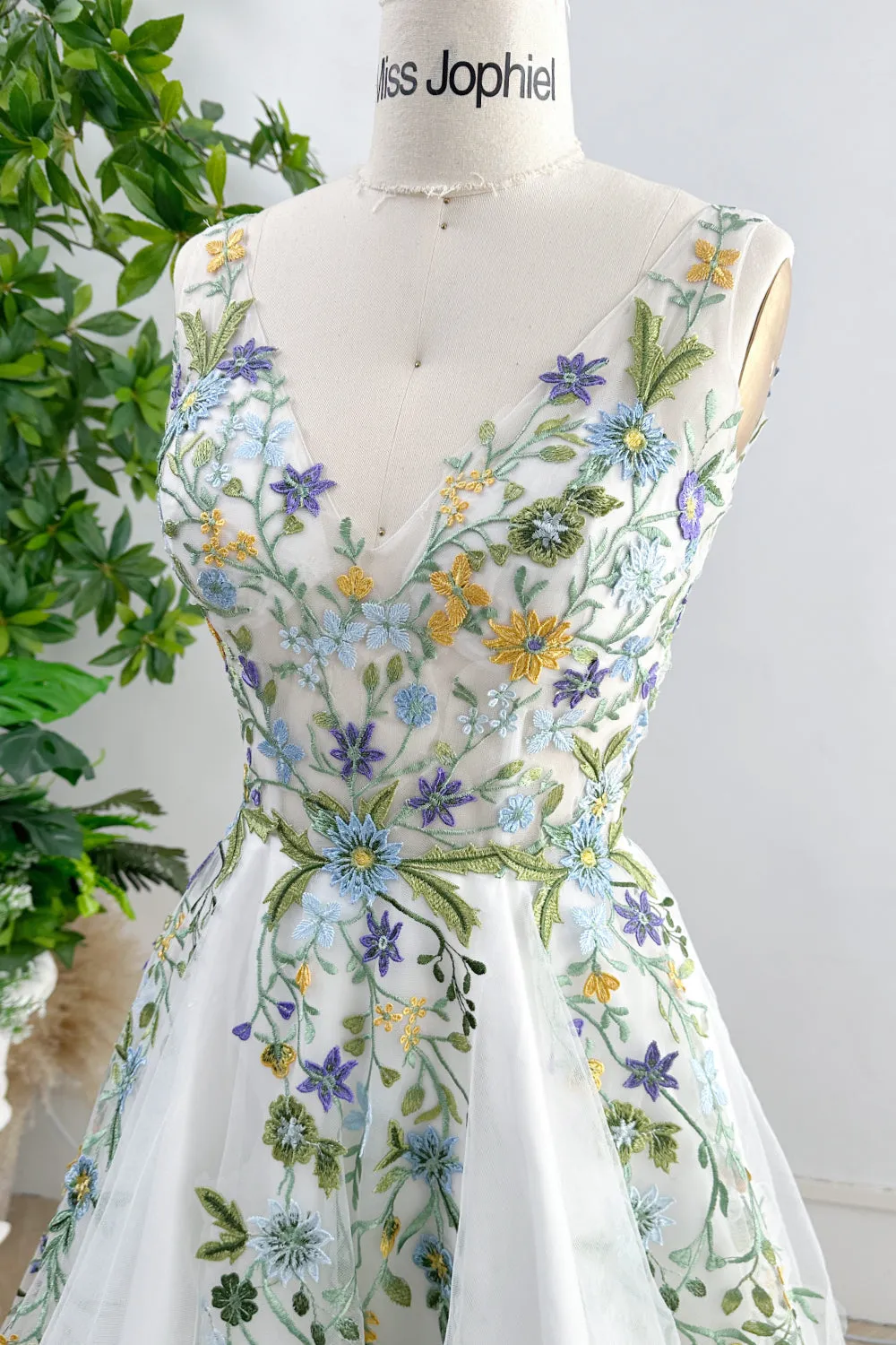 JazzHer Floral Embroidery Backless A-line Prom Dresses Colorful Buttons vestidos de noche Sleeveless Formal Evening Customized-(PRE-ORDER)
