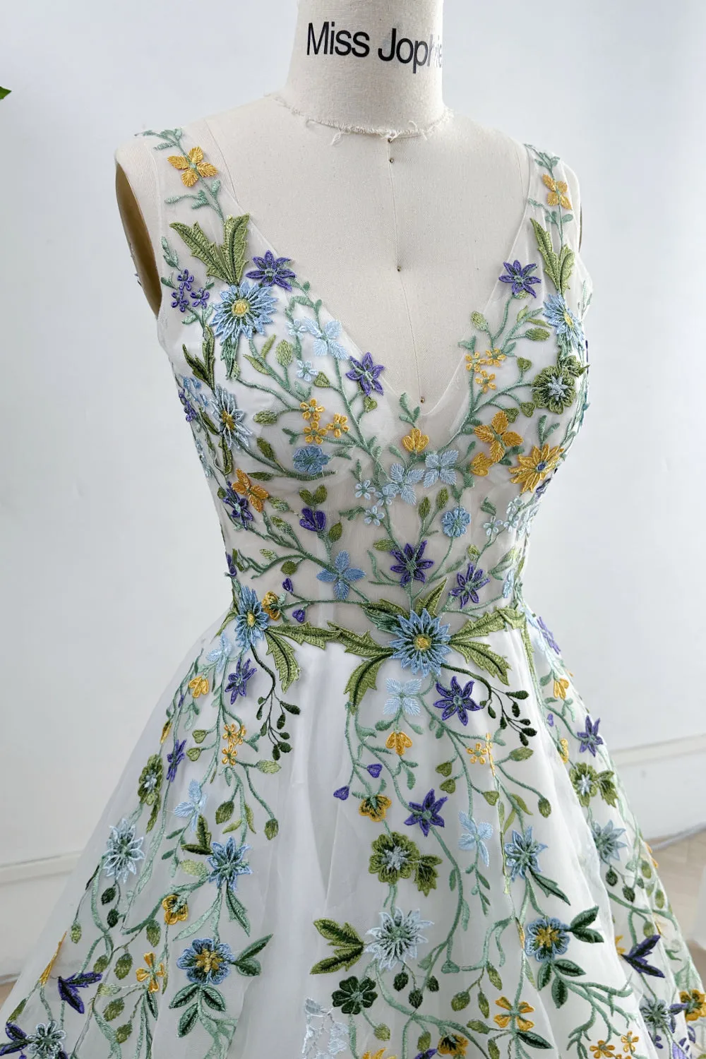 JazzHer Floral Embroidery Backless A-line Prom Dresses Colorful Buttons vestidos de noche Sleeveless Formal Evening Customized-(PRE-ORDER)