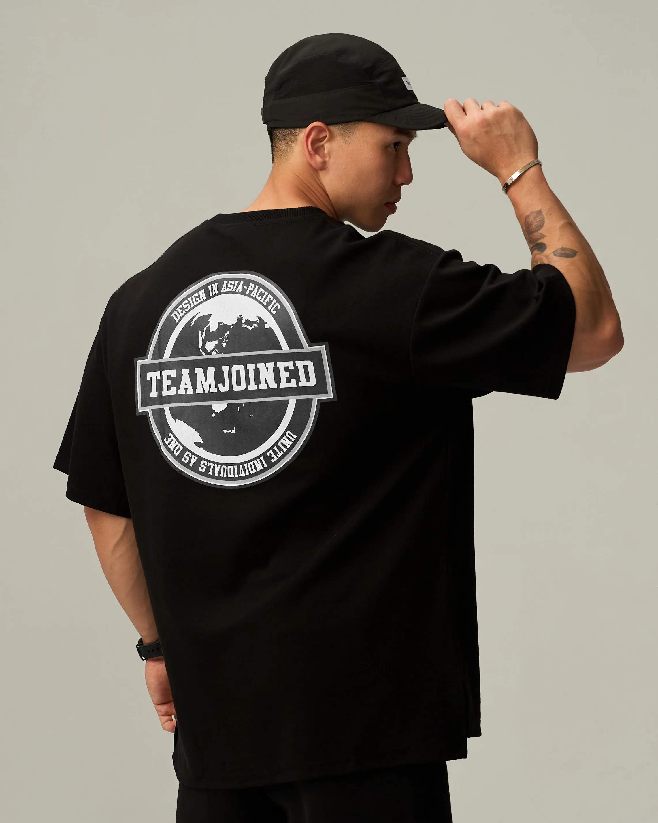 Joined® 8 Anniv. Global Oversized