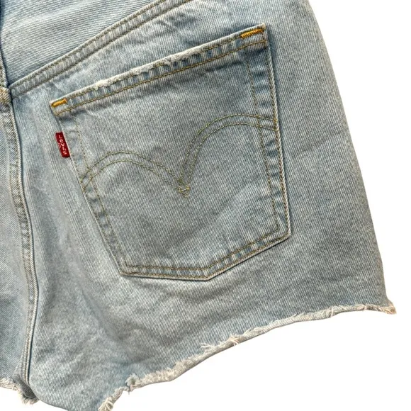 LEVI'S 501 Light Wash Distressed Cotton Blue Denim Shorts | W30
