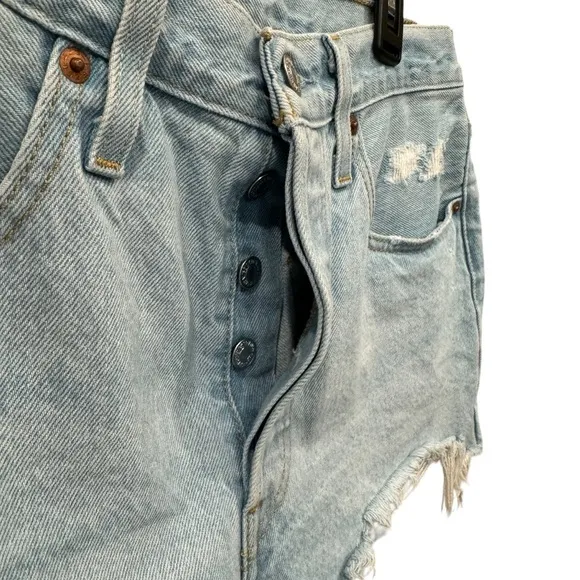 LEVI'S 501 Light Wash Distressed Cotton Blue Denim Shorts | W30