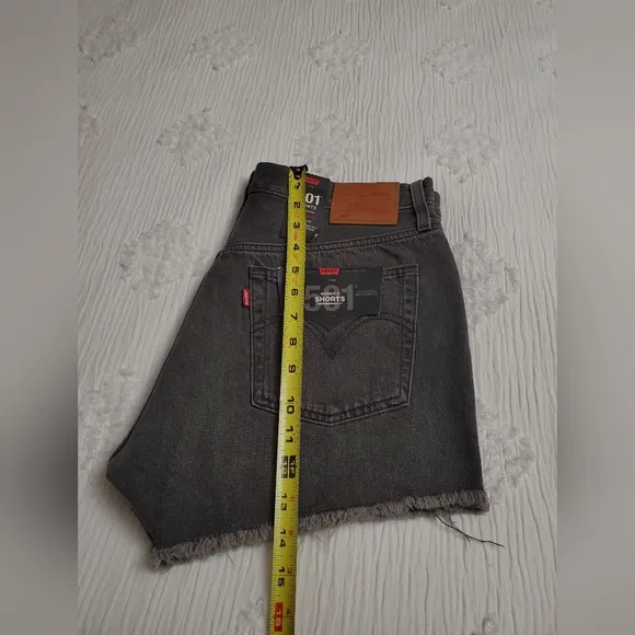 Levi's 501 Women's Gray Button Fly Distressed Shorts Size 30 NWT Classic