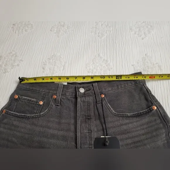 Levi's 501 Women's Gray Button Fly Distressed Shorts Size 30 NWT Classic
