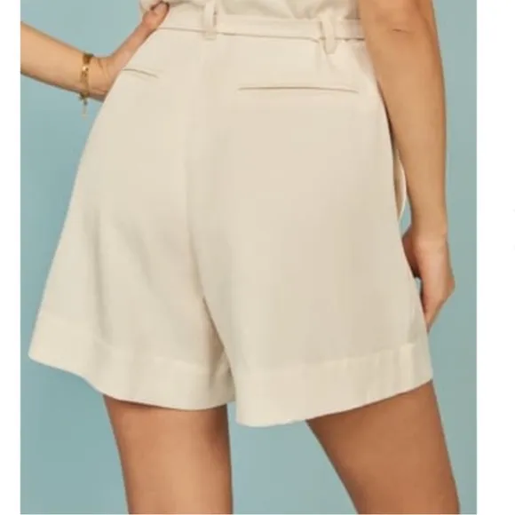 Like New! Reformation Castel High Waist Shorts Tencel Size 6