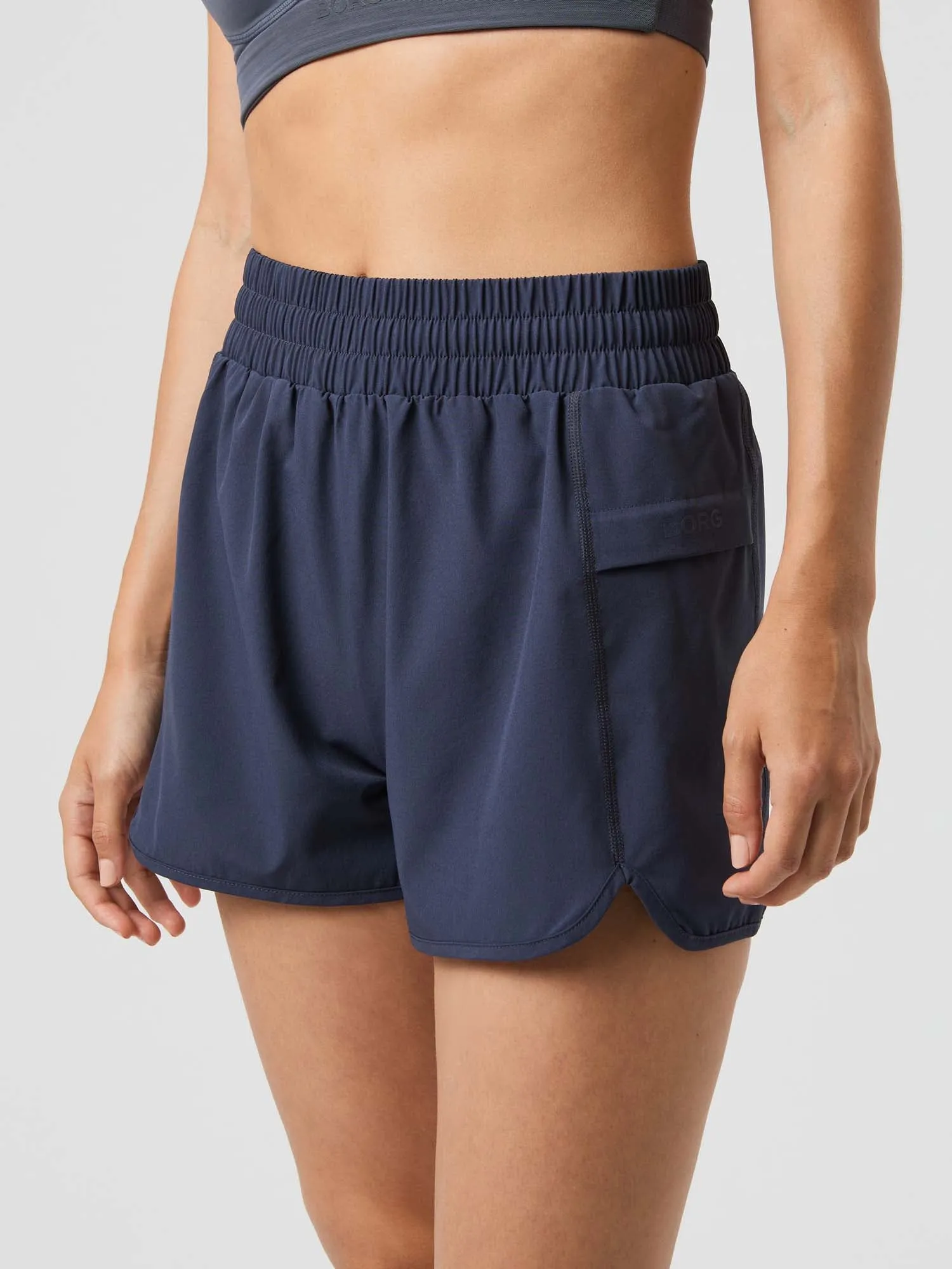 Loose short