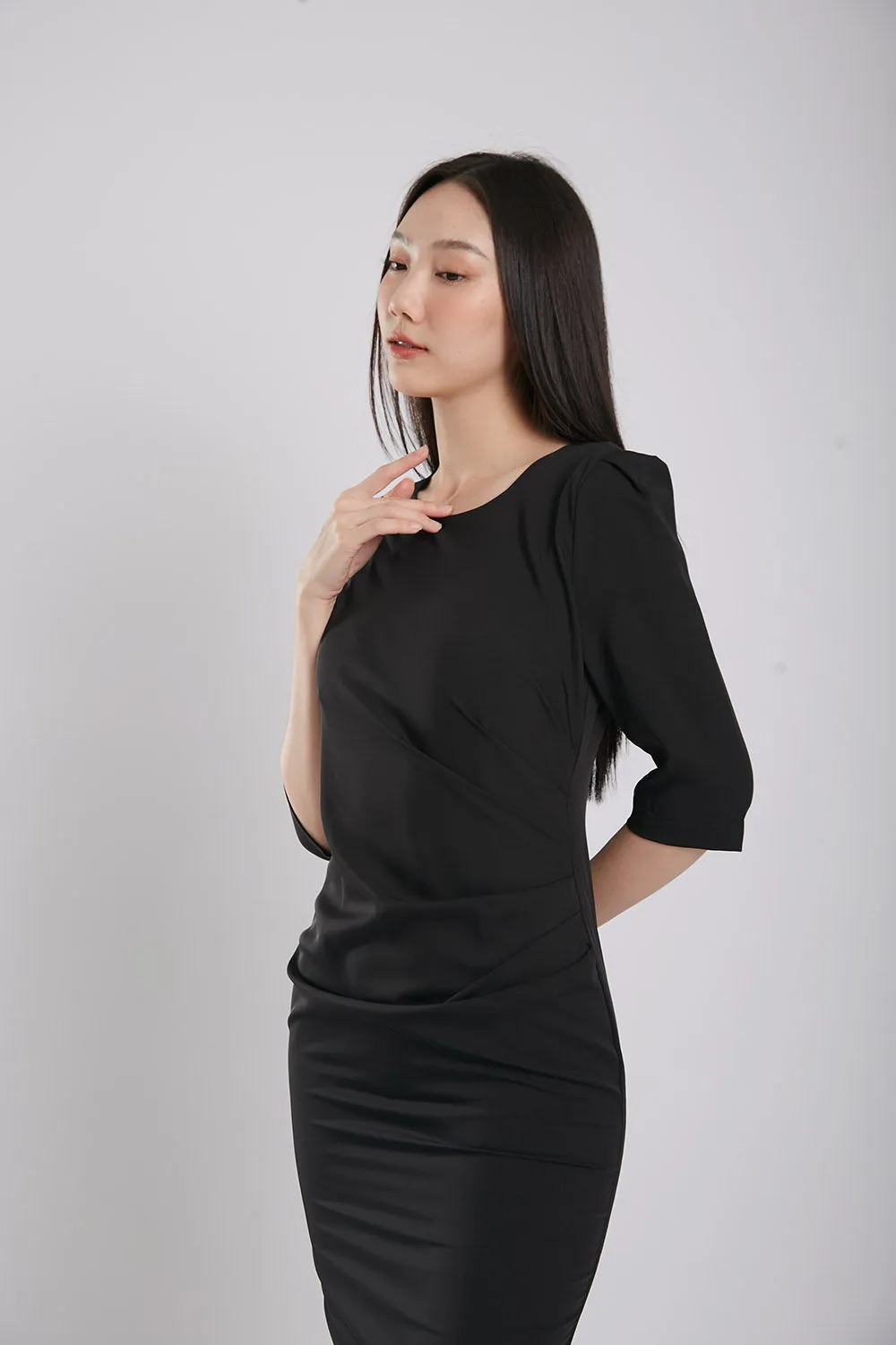 Manika Midi Dress in Black