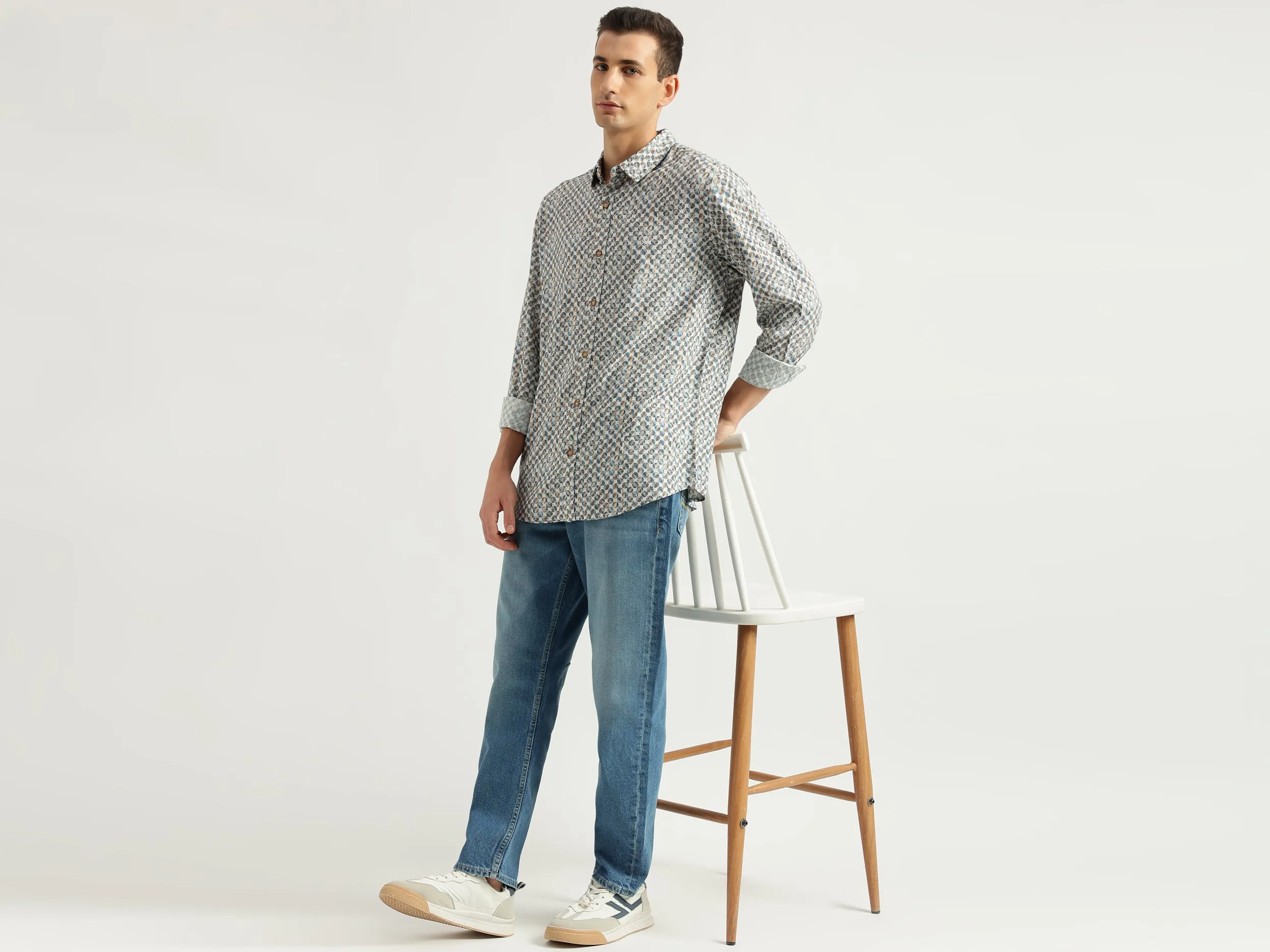 Men's Slim Fit Spread Collar Printed Shirts