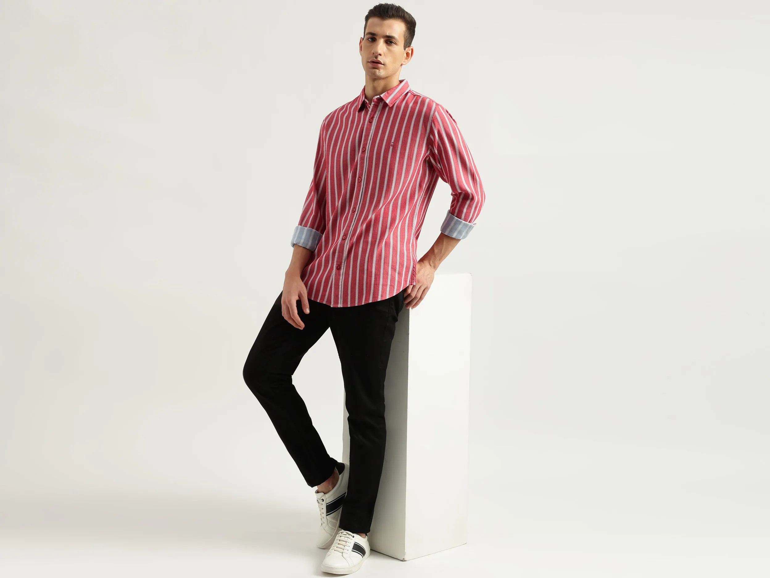Men's Slim Fit Spread Collar Striped Shirts