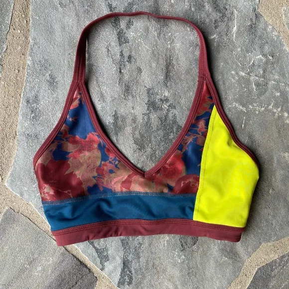New! UO-Without Walls Colorblock halter style sports bra