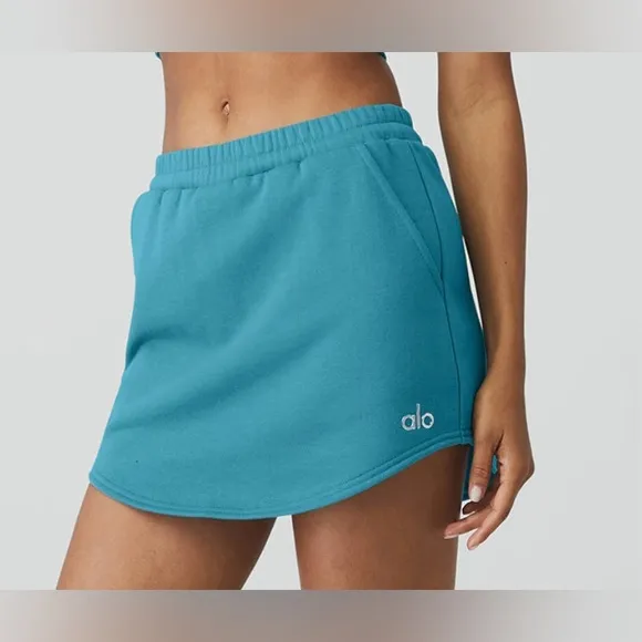 NWT Alo Yoga High Waist Accolade Skirt