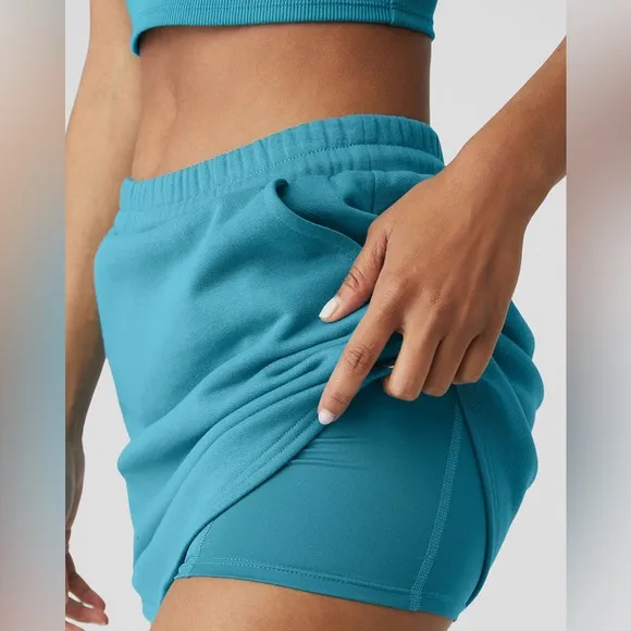 NWT Alo Yoga High Waist Accolade Skirt