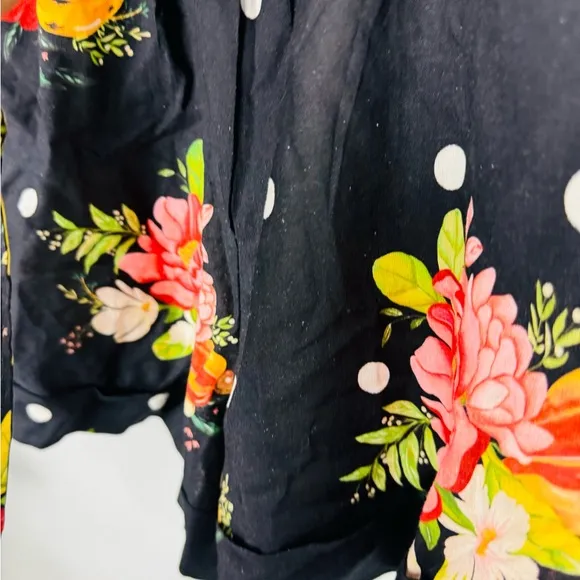 NWT Farm Rio New Nanaju Floral Black Shorts Extra Small Small Linen Blend