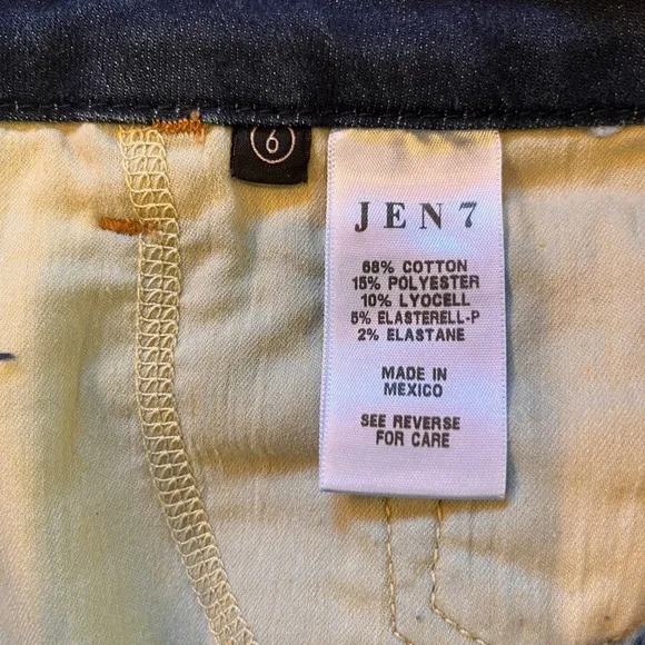 NWT Jen7 by 7 for All Mankind Raw Hem Mid Denim Shorts W/ Sculpting Panel