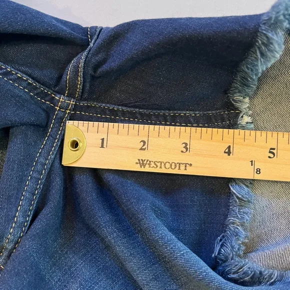NWT Jen7 by 7 for All Mankind Raw Hem Mid Denim Shorts W/ Sculpting Panel