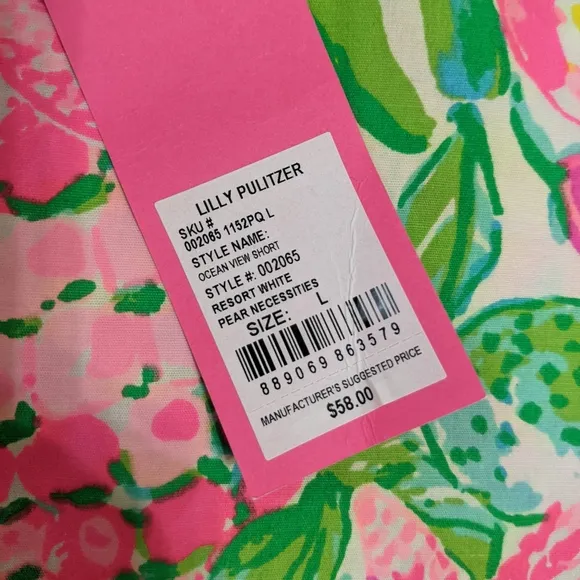 NWT! Lilly Pulitzer Ocean View Shorts Resort White Pear Necessities Size L