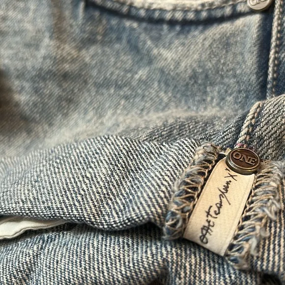NWT One Teaspoon Bandits Low Waist Denim Shorts - Salty Dog Blue size 34
