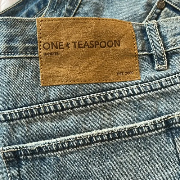 NWT One Teaspoon Bandits Low Waist Denim Shorts - Salty Dog Blue size 34