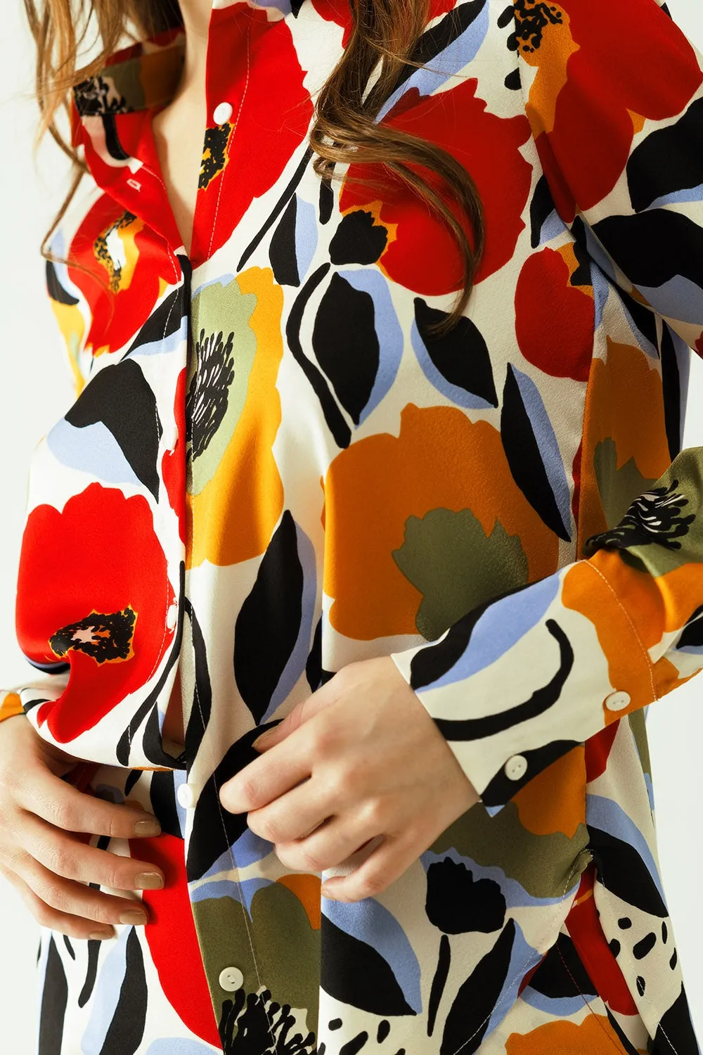 oversized shirt with poppies designs and button closure