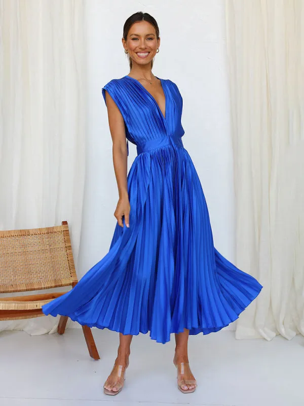 Pleated Midi Dress with Sleeveless V-Neck and Solid Print