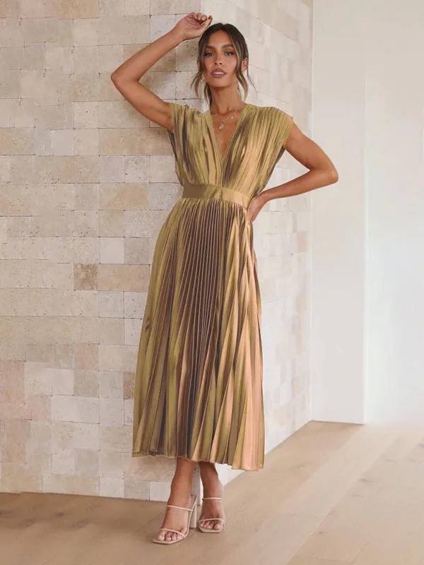 Pleated Midi Dress with Sleeveless V-Neck and Solid Print