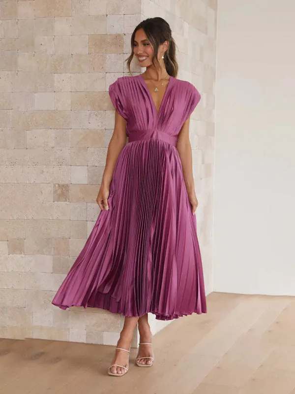 Pleated Midi Dress with Sleeveless V-Neck and Solid Print