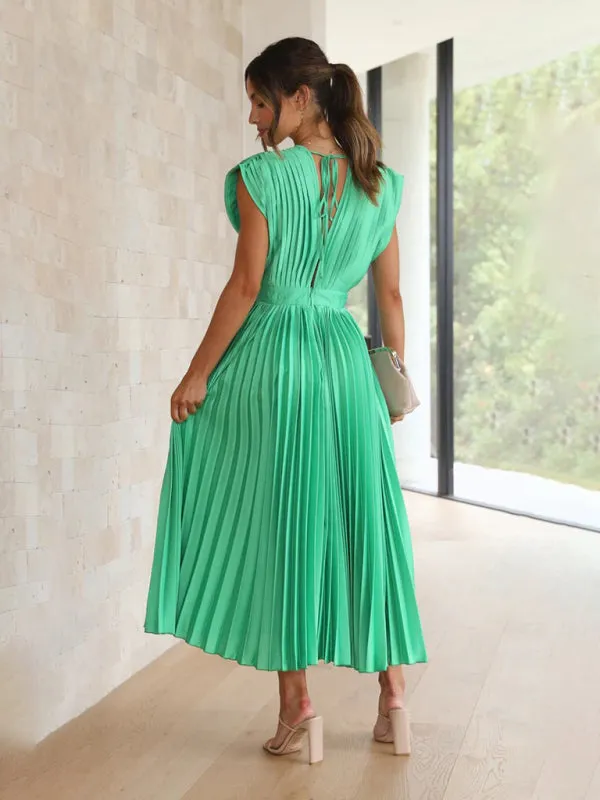 Pleated Midi Dress with Sleeveless V-Neck and Solid Print