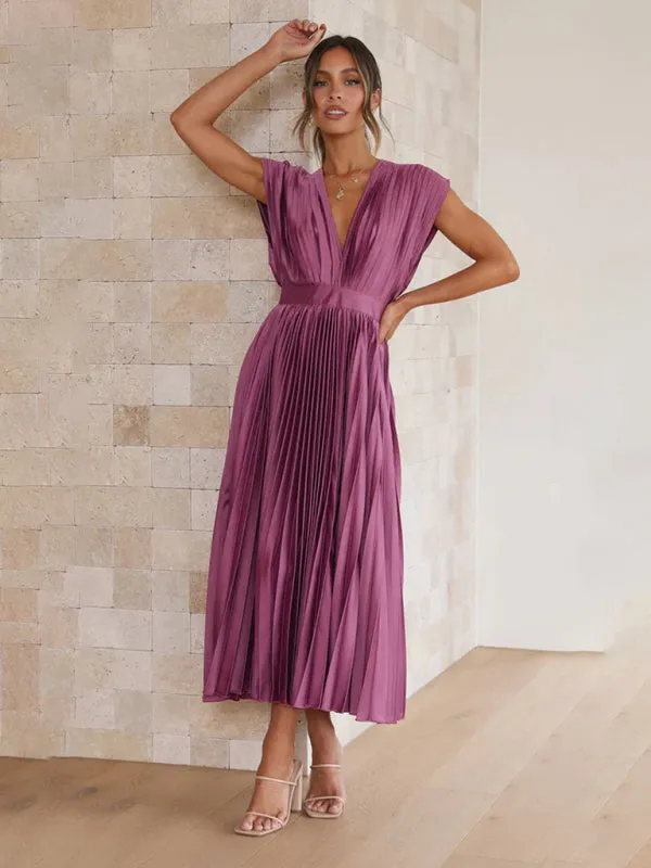Pleated Midi Dress with Sleeveless V-Neck and Solid Print
