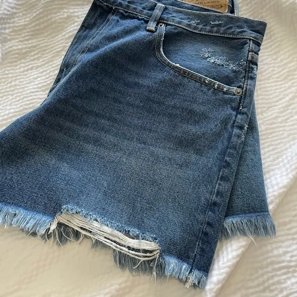 Polo Ralph Lauren The Sophia Classic Distressed Jean Shorts