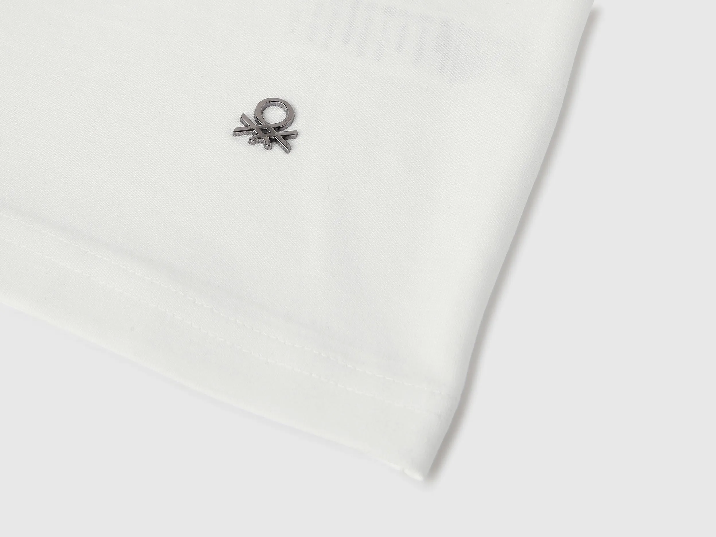 Regular Fit Round Neck Solid T-shirts
