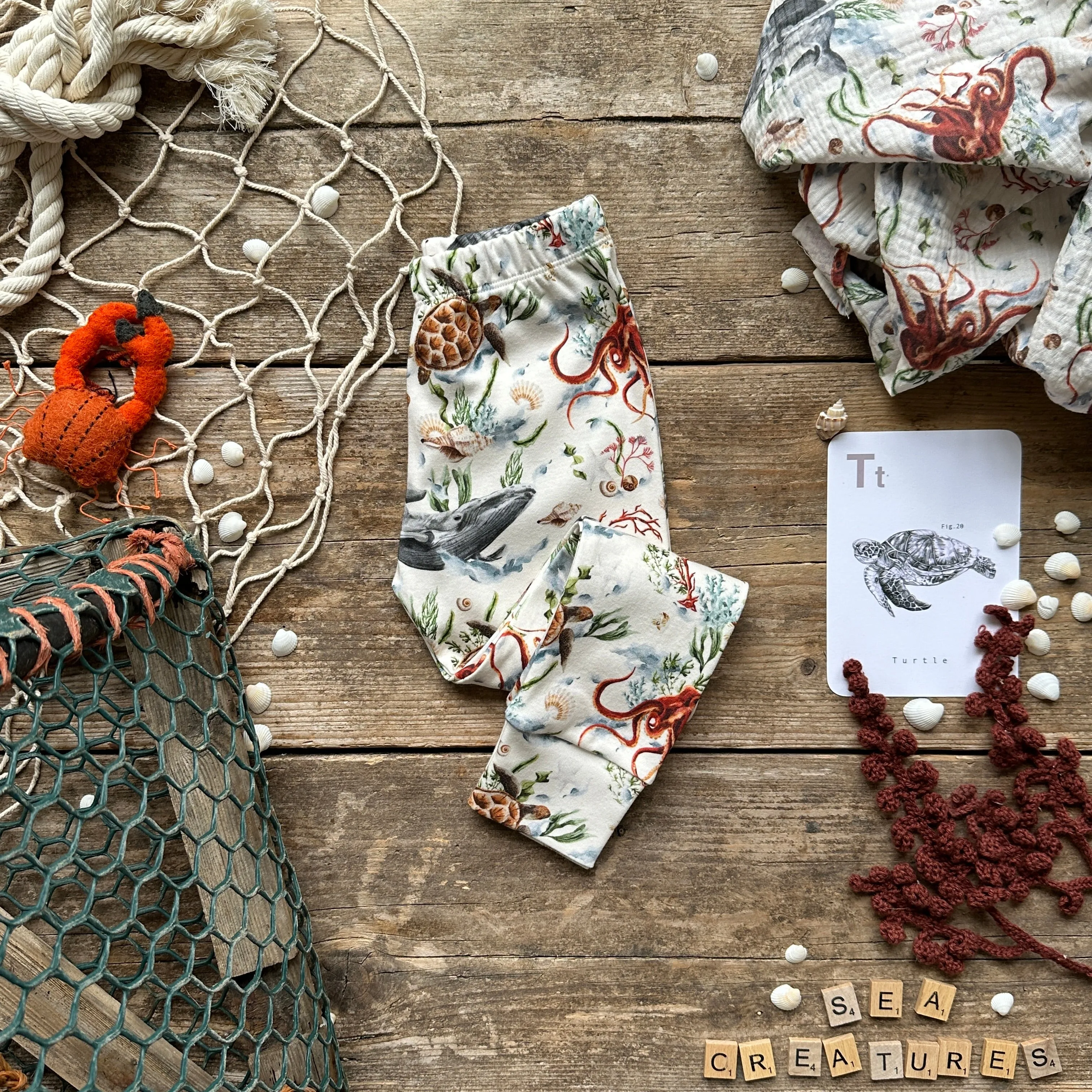 Sea Creatures Slim Leggings | Ready To Post